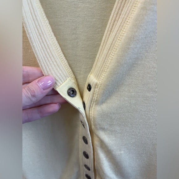 Light button up top - Picture 7 of 10